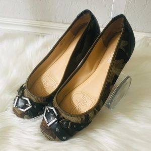 Giani Bini Camo Buckle Flats